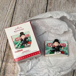 Pre-Loved 2015 Hallmark Keepsake Monopoly Family Game Night Ornament